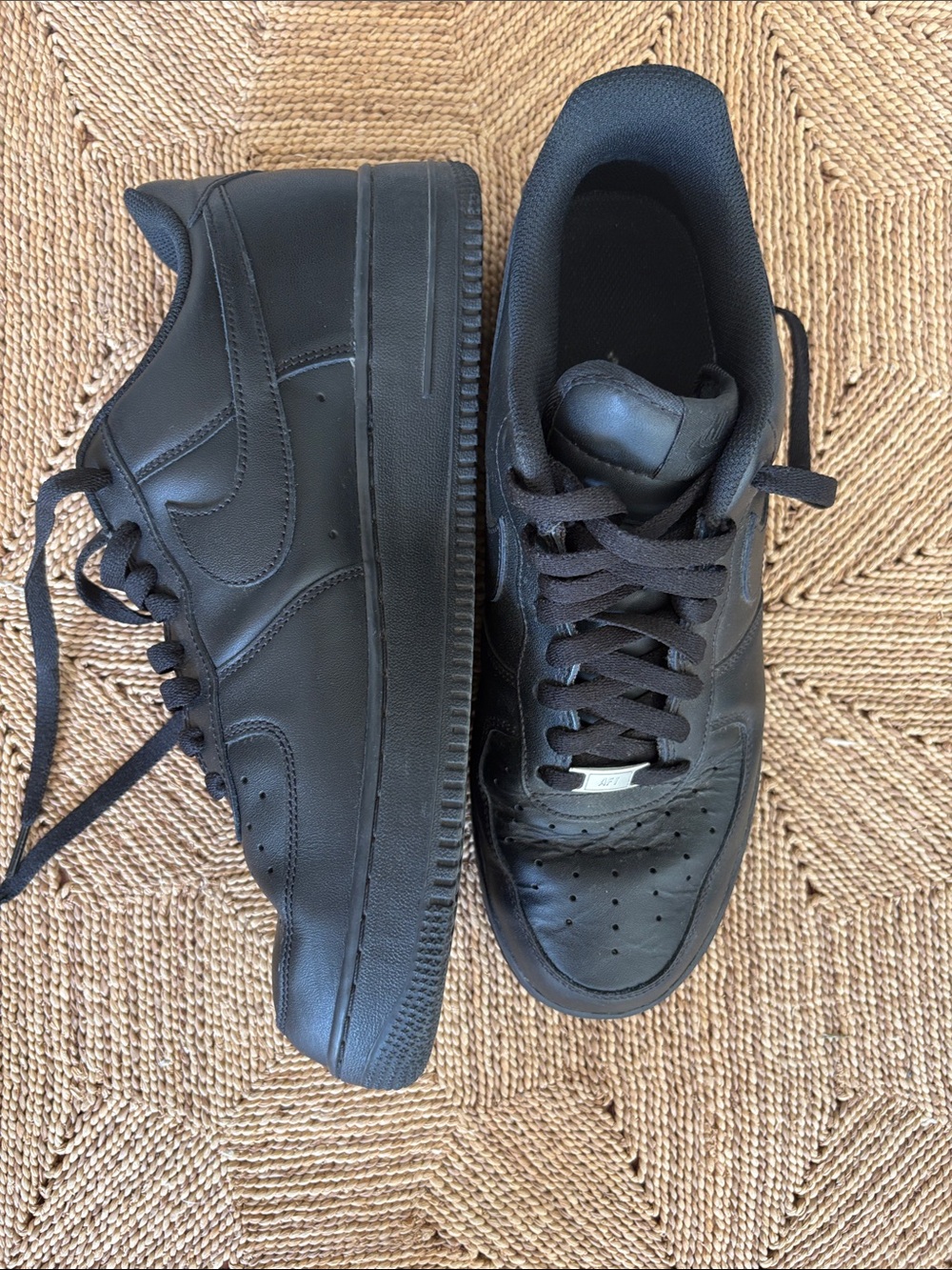 Men's Air Force 1 Matte Black Low-Top Lace-Up Sneakers